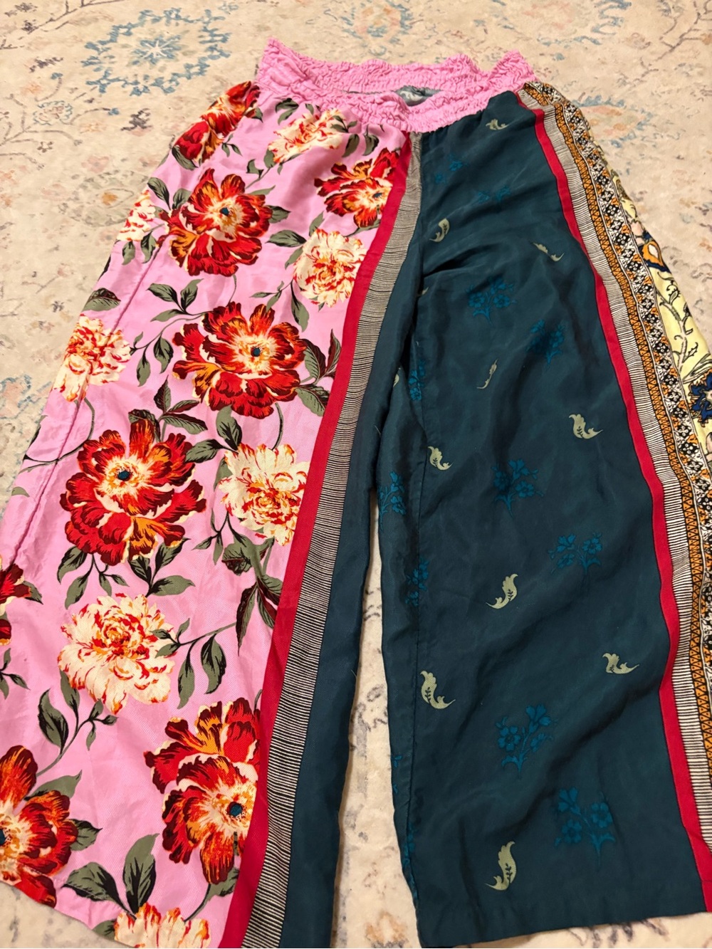 Anthropologie The Somerset Pull-On Pants Printed Silky Edition Wide Leg. Size M